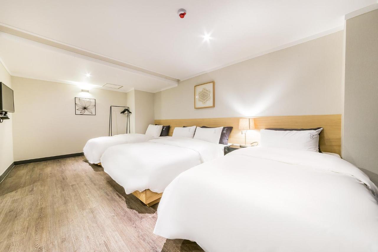Pyeongtaek Stay Tourist Hotel Eksteriør billede