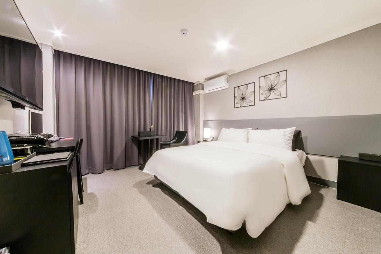 Pyeongtaek Stay Tourist Hotel Eksteriør billede